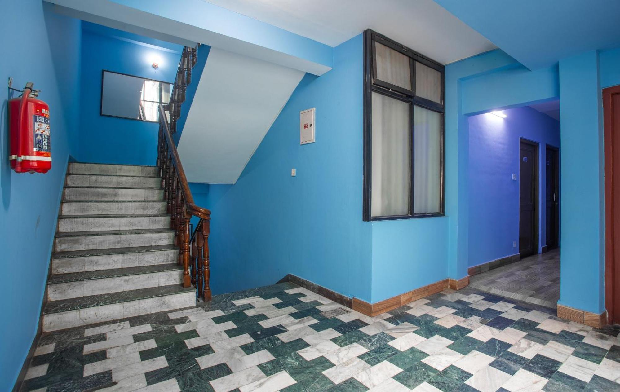 Oyo 808 Hotel Om Ganapati Pvt Ltd Kathmandu Exteriör bild